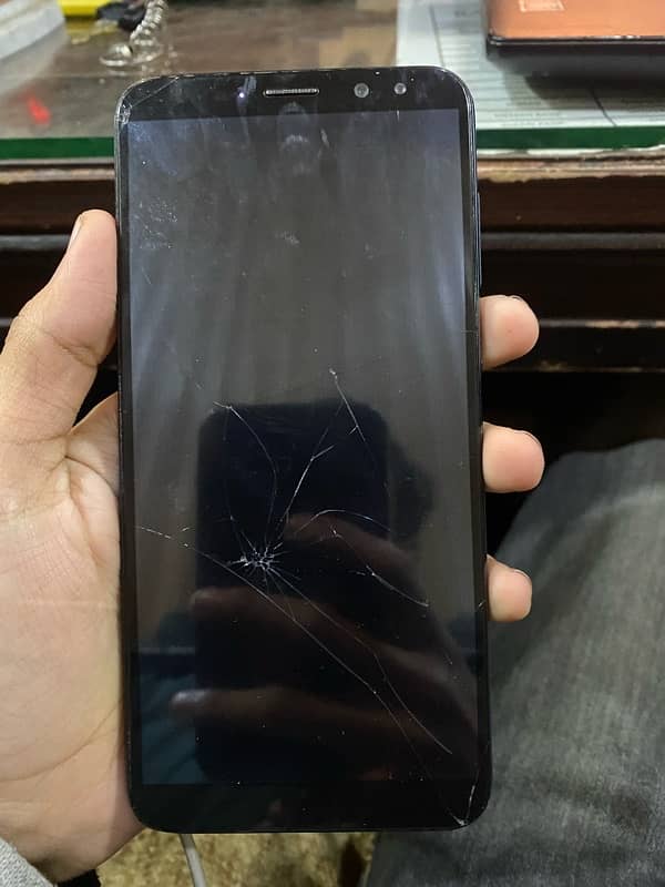 Huawei mate 10 lite 4/64 touch toota hai 0