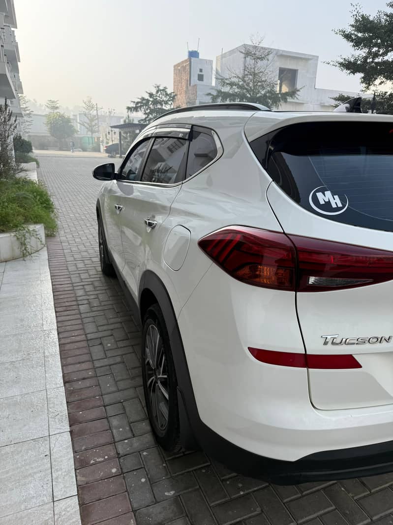 Hyundai Tucson  FWD 2021 3