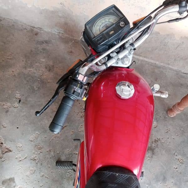 Express 70cc bike for sell Hyderabad no model 06/22 registered 2023 1