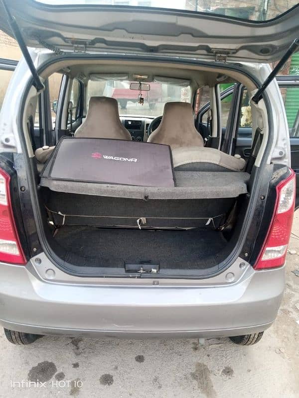 Suzuki Wagon R 2018 13