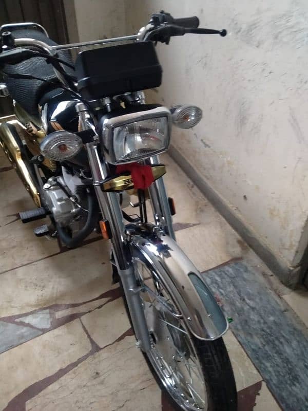 Honda CG 125 Self start special edition 1