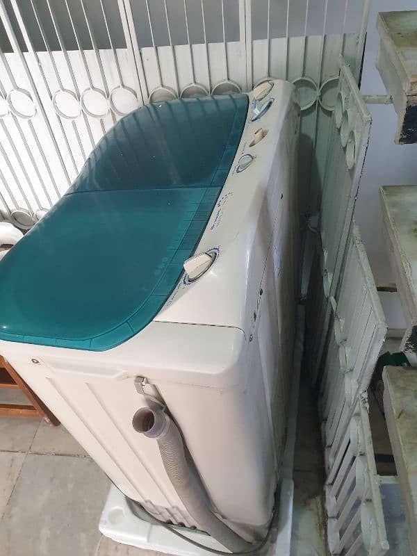 Haier Washing Machine & Dryer 5