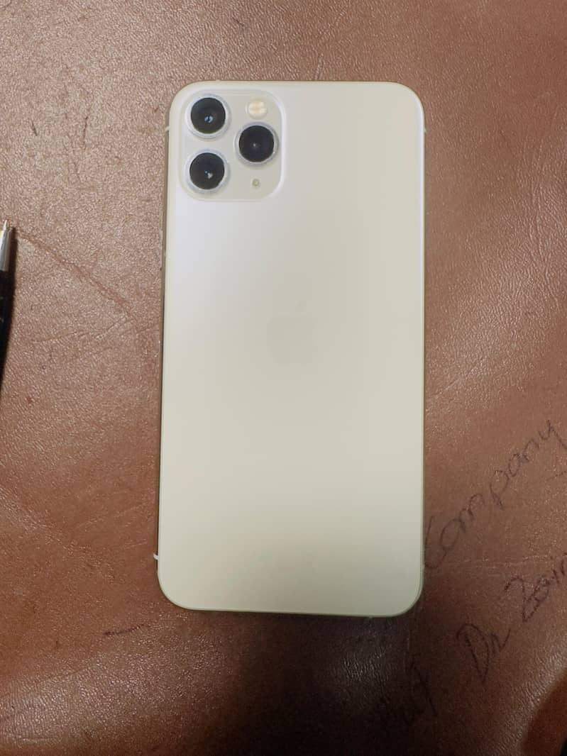 Iphone 11 pro. 256gb. Official PTA approved, BH 90% 0