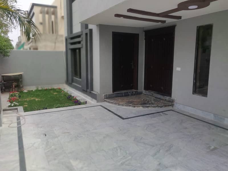 10 Marla Upper Portion Available For Rent In Rafi Block Bahria Town Lahore 9