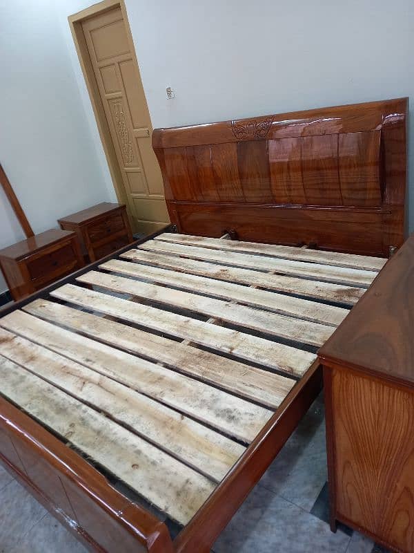 King Size Bed Set new solid Wood 0321///512///0593 only call 3