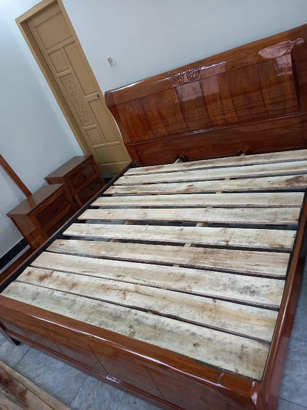 King Size Bed Set new solid Wood 0321///512///0593 only call 9