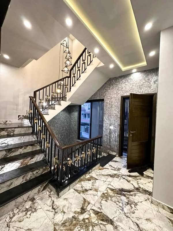 10 Marla Brand New House For Sale Located In BAHRIA TOWN LAHORE 10