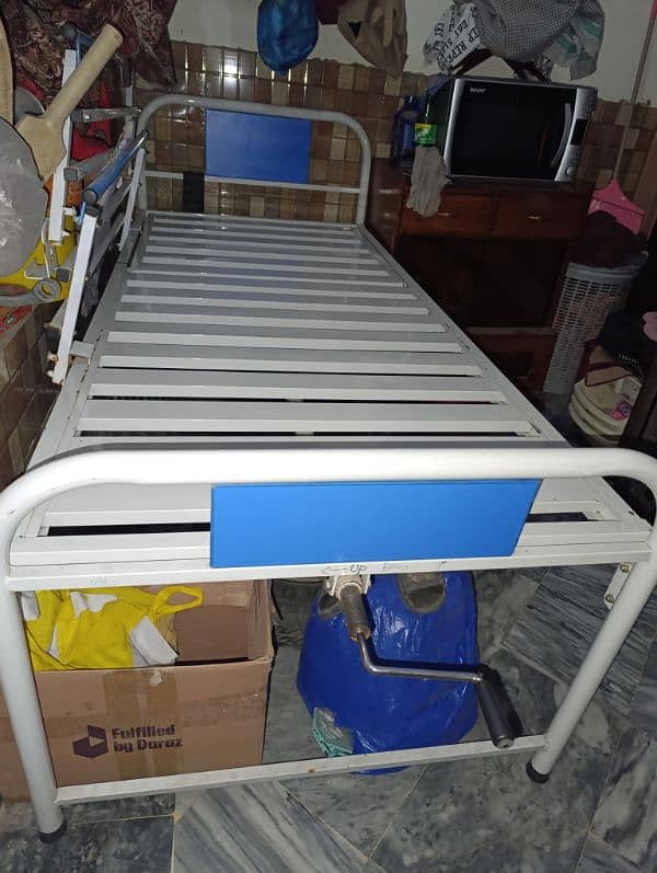 Medical Bed / Hospital Bed 0