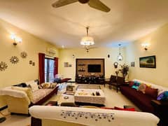 1 KANAL OWNER BUILT BRAND NEW CONDITION HOUSE WITH GAS AVAILABLE FOR SALE IN CANAL GARDEN NEAR BAHRIA TOWN LAHORE