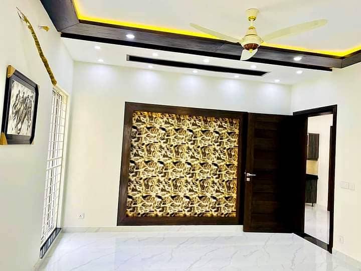 1 Kanal Modern Luxury House For Sale Bahria Town Lahore 11