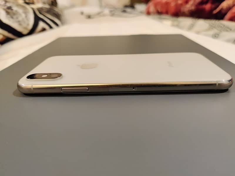 Apple iPhone XS Non Pta 64GB 2