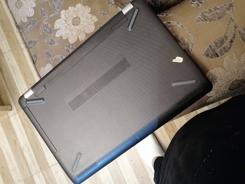 HP i3 6th Generation, 15.6", 4GB/500GB 6