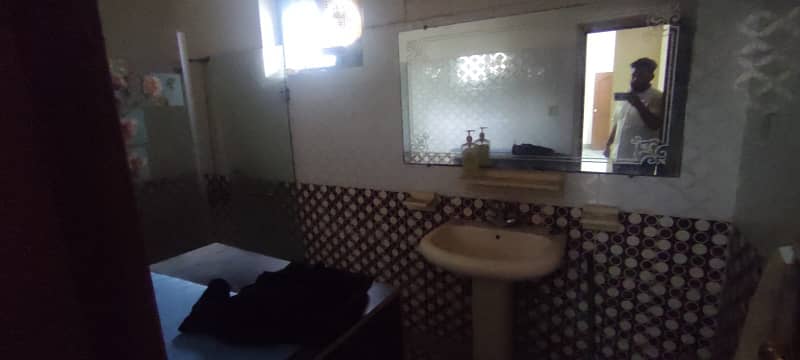 Furnished kanal portion in Johar town 9