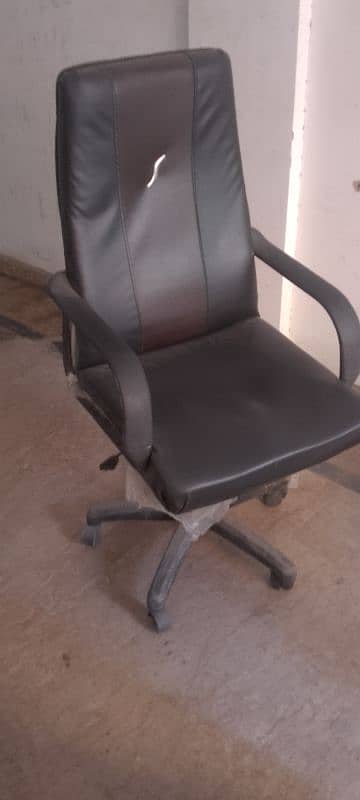 office chair hy achi hy munasib rate my 3