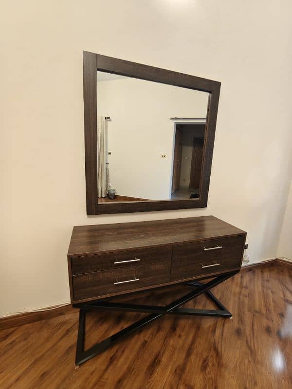 Dresser, Mirror and Side Tables x2 for Sale 0