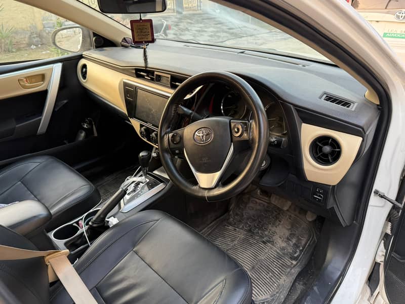 Toyota Corolla Altis Automatic 1.6 2019 8