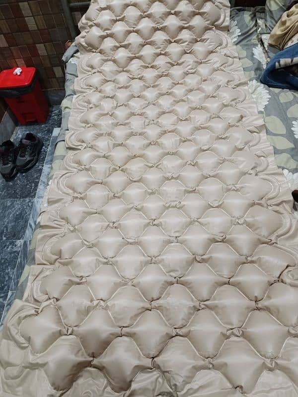 Anti-Bed sore Air Mattress For Patients. 2