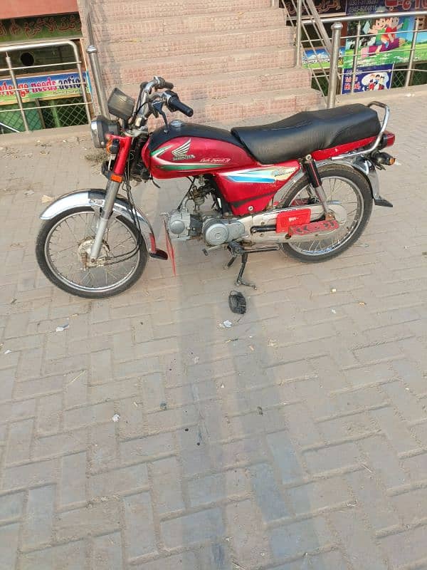 Honda cd 70cc motorcycle 2016 model 0