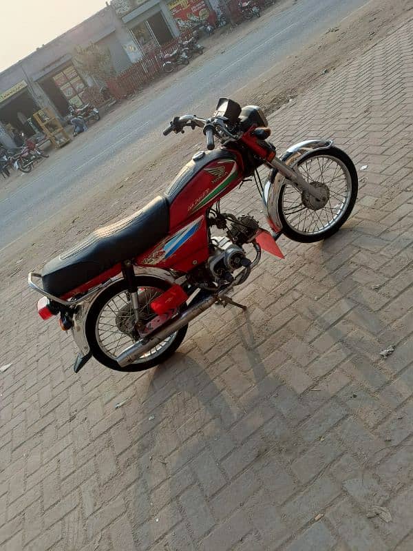 Honda cd 70cc motorcycle 2016 model 1