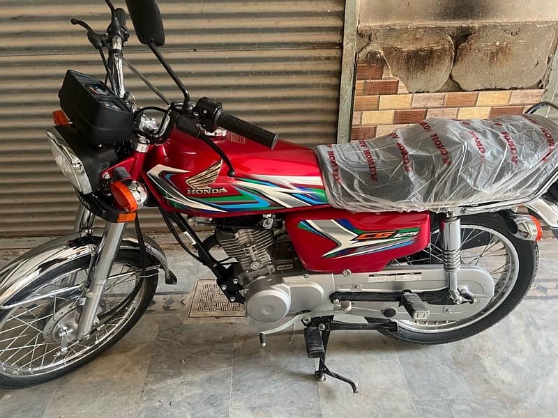 Honda 125 2023 model in invoice from peshawar 7