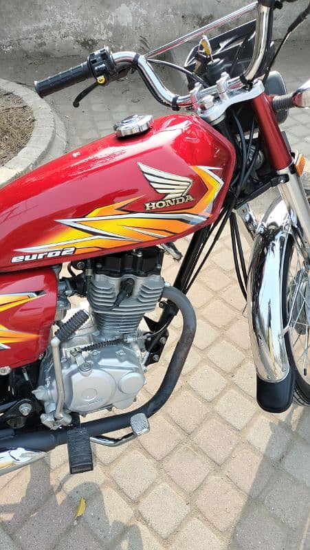 HONDA CG125 NEW CONDITION 11000KM USE 1