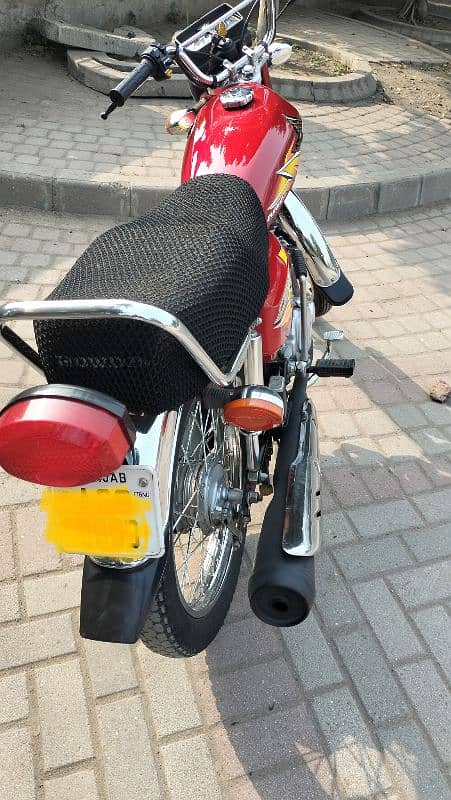 HONDA CG125 NEW CONDITION 11000KM USE 6