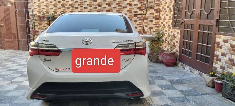 Toyota Altis Grande 2021 1