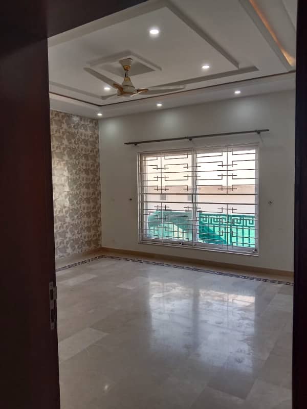 Sector: C , 1 Kanal Upper portion for Rent Bahria enclave Islamabad 4