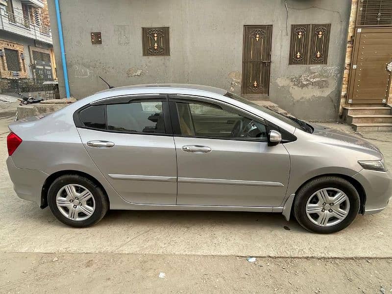 Honda City  totally genuine 4