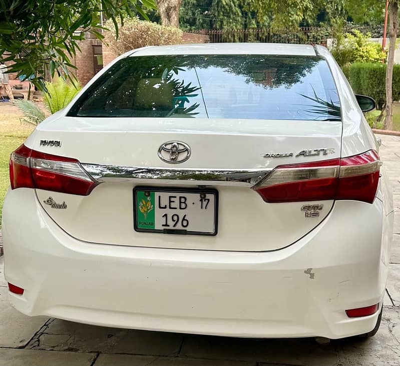 * Toyota Corolla Altis 2016 Model 2017 registered 7