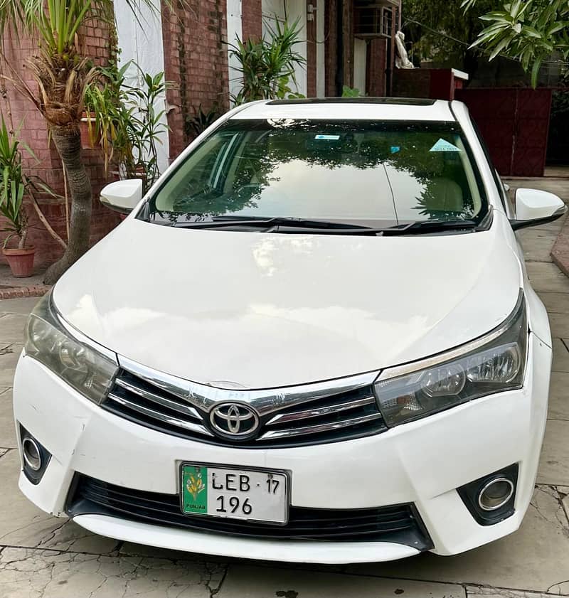 * Toyota Corolla Altis 2016 Model 2017 registered 0