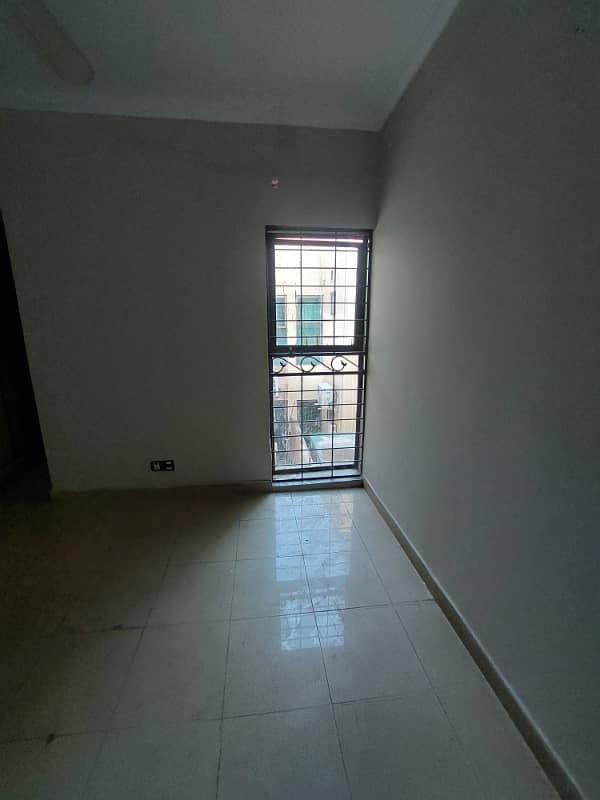 5 Marla Beautifully Built House For Sale In Khayaban-E-Amin Block E 9