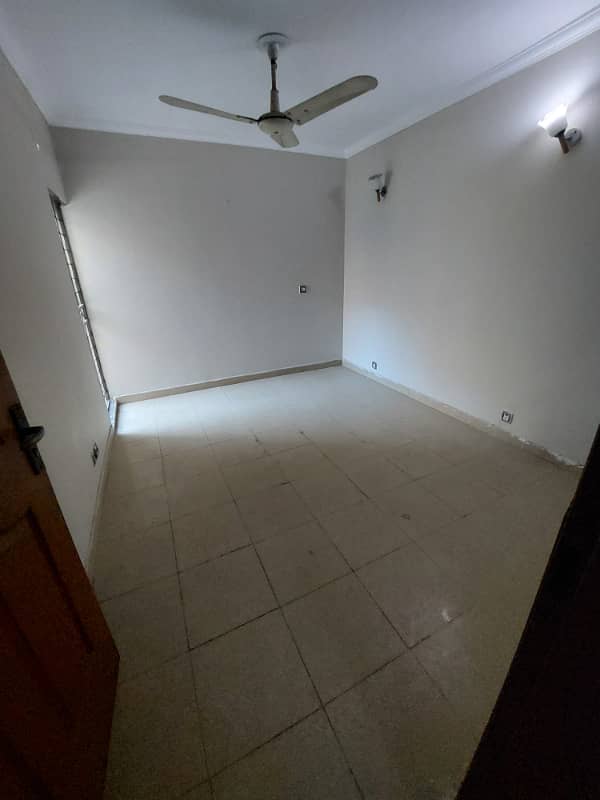 5 Marla Beautifully Built House For Sale In Khayaban-E-Amin Block E 13