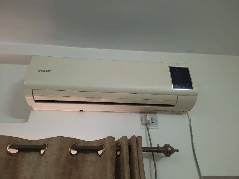 Orient AC for sale 1.5 ton non inverter good condition 0