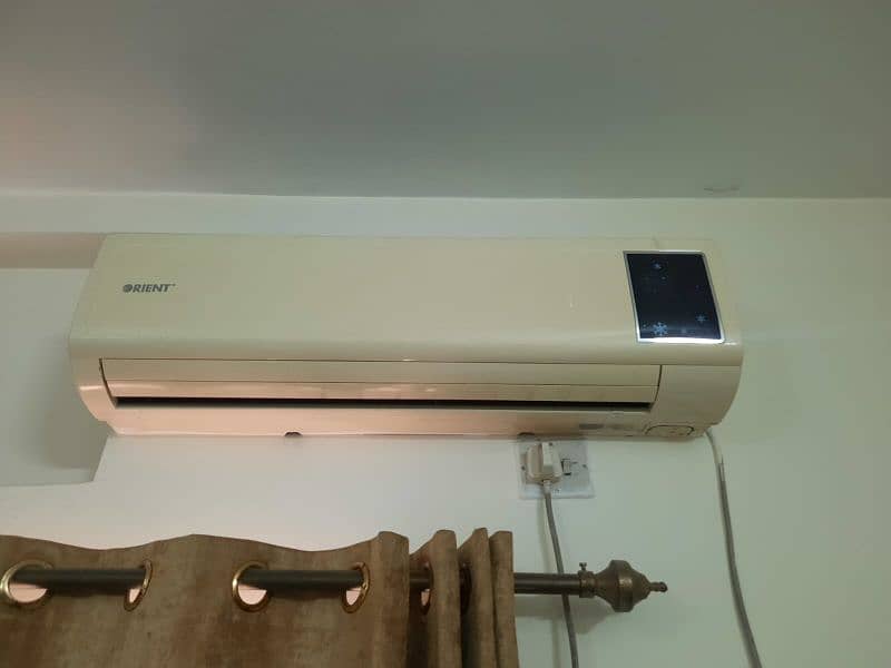 Orient AC for sale 1.5 ton non inverter good condition 1