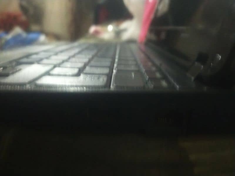 Dell laptop mini 2 GB ram or harddisk 200gb 2