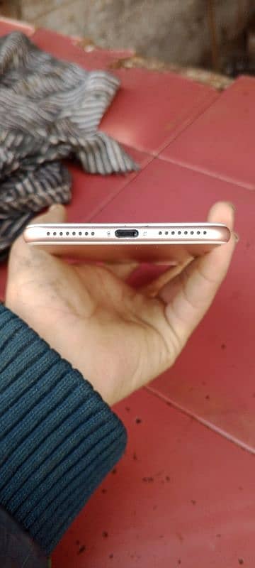 Iphone 7 Plus 128gb PTA APROVED exchange possible 2