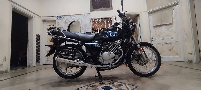 Suzuki GS 150 5