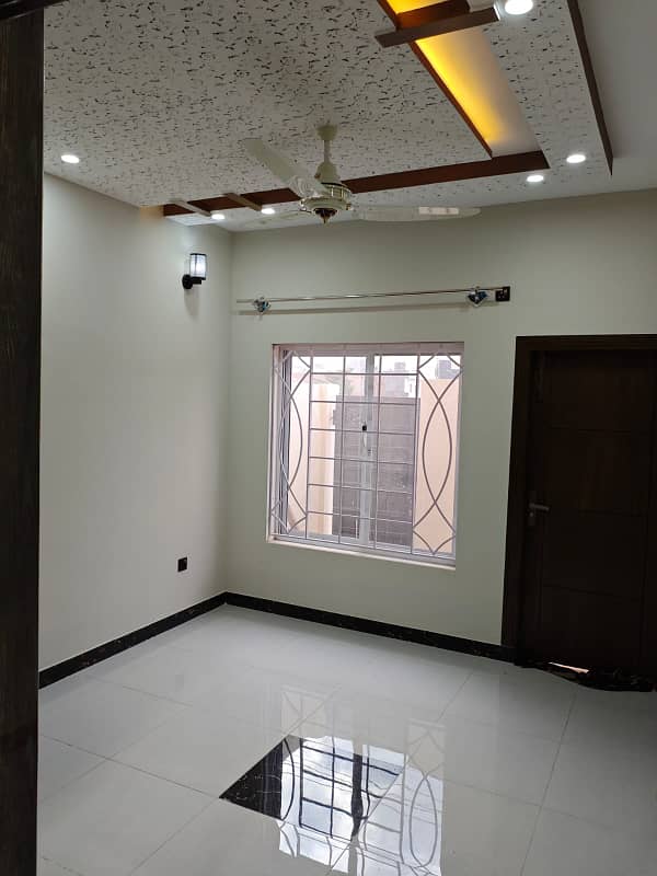 5 MARLA BRAND NEW HOUSE FOR SALE in FAISAL TOWN BLOCK C 10