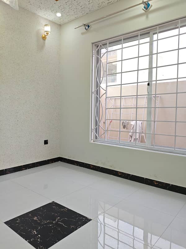 5 MARLA BRAND NEW HOUSE FOR SALE in FAISAL TOWN BLOCK C 38