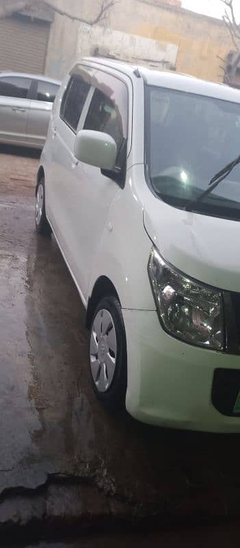 Suzuki Wagon R 2018 1