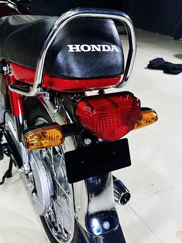 Honda CD 70 5