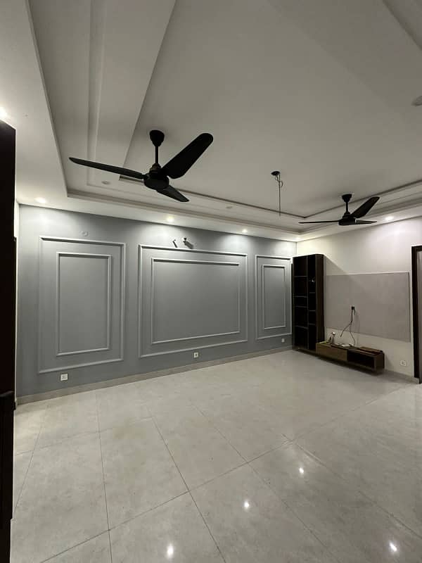 10 Marla House For Rent Lower Portion In Judicial Colony Phase 3 Lhr. 18