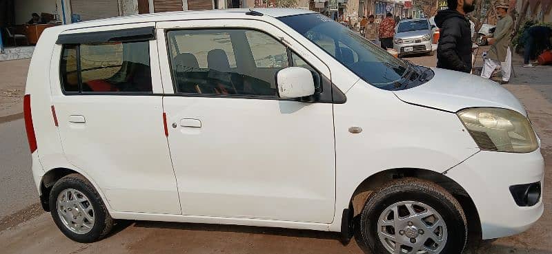 Suzuki Wagon R 2019 1