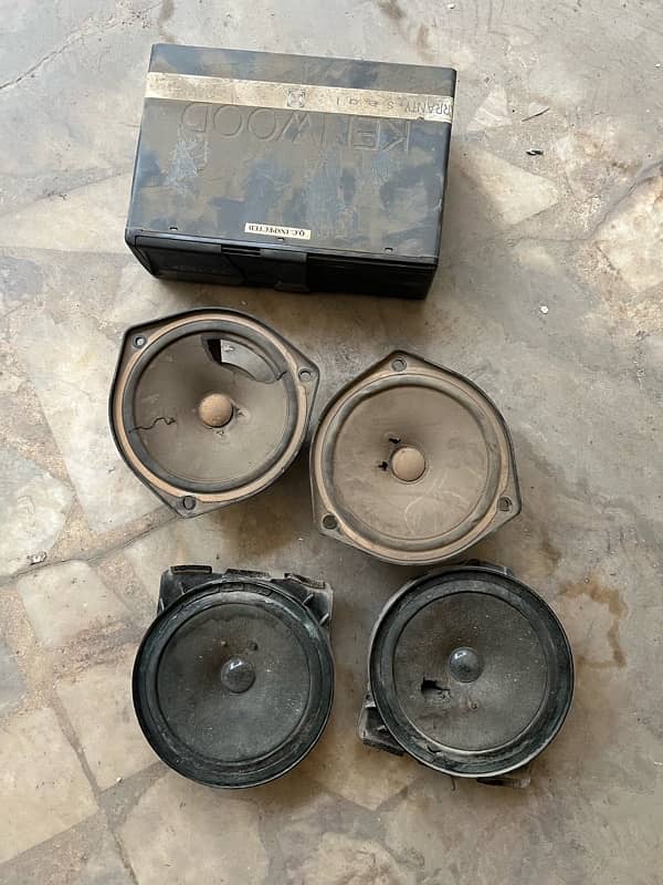 Geniune l Original - 4 Speakers + Kenwood CD Changer 0