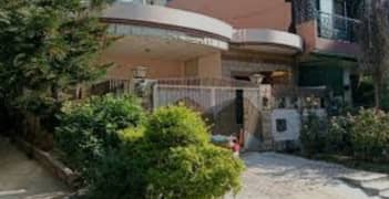 Single Story House For Sale G-11