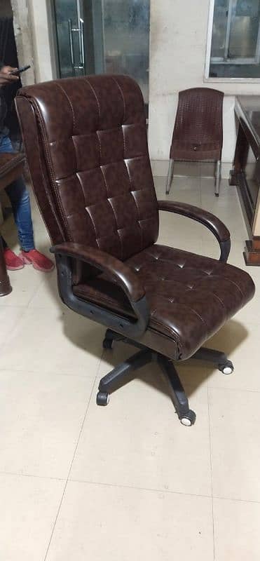 Executive Office Chair / Revolving Chair / Boss Chair / Office Chair 6