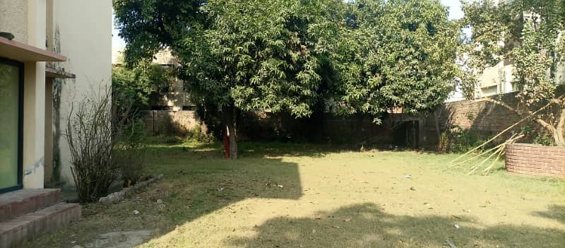 Reserve A Centrally Located House Of 3 Kanal In Cavalry Ground 2