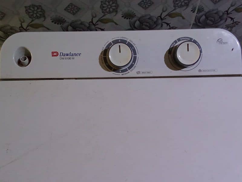 Dawlance Washing machine C6100 1