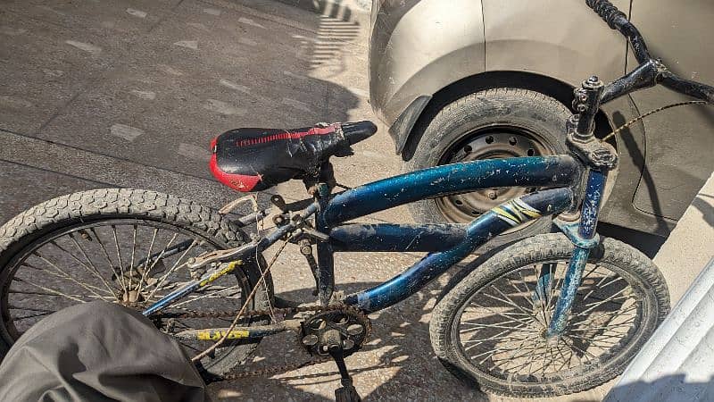 Bicycle  8-10 years child Rs. 5000 0